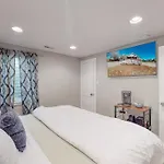 Fun And Affordable Dual Bedroom Lower Unit In Vibrant Denver