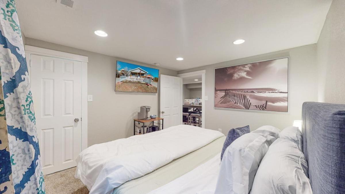 Fun And Affordable Dual Bedroom Lower Unit In Vibrant Denver